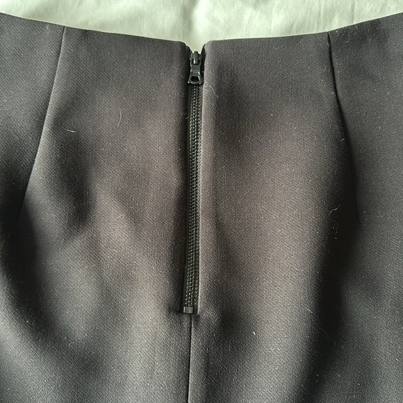 Alice + Olivia micro mini skirt - Picture 7 of 8